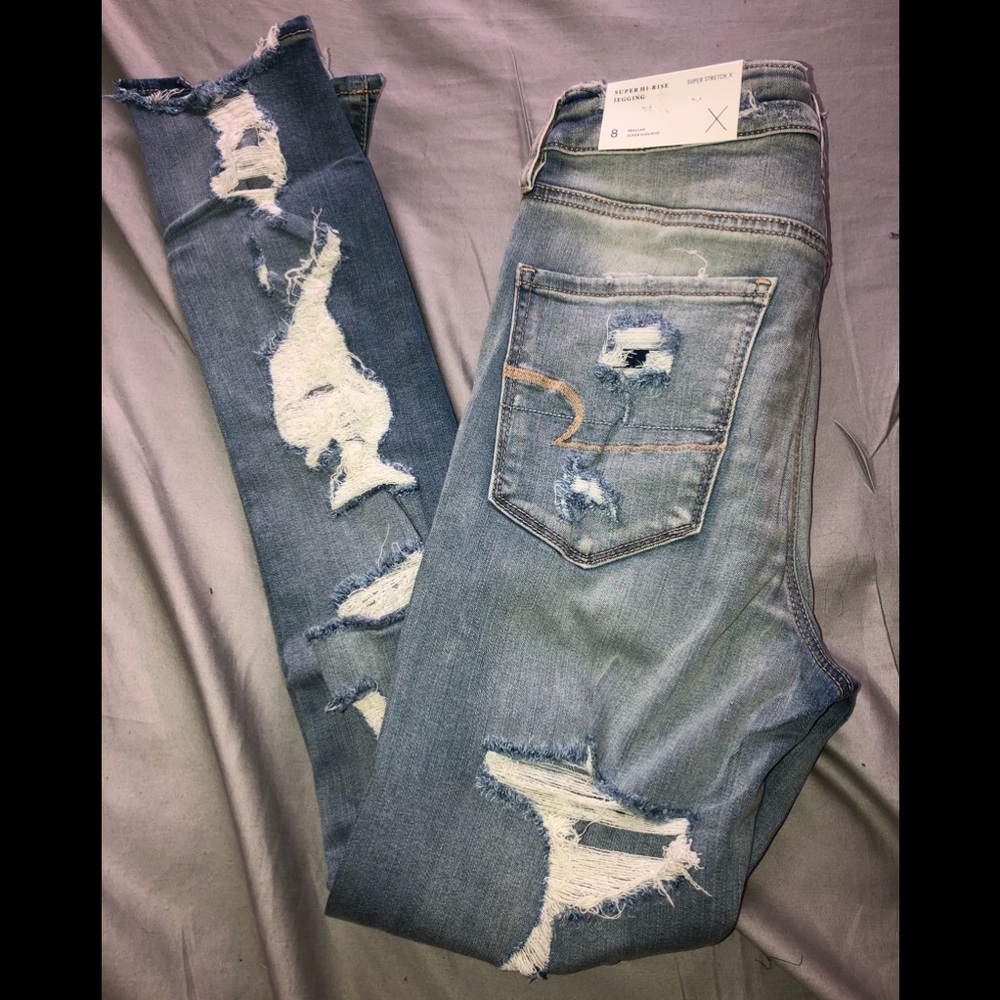 💎8R American Eagle Distressed Skinny Jeans💎